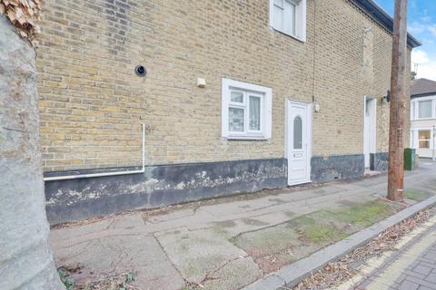 1 bedroom flat for sale, Gordon Road, Southend-on-sea, SS1