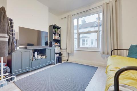 1 bedroom flat for sale, Gordon Road, Southend-on-sea, SS1