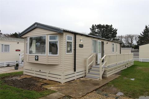 2 bedroom park home for sale, Shorefield, Near Milford On Sea, Hampshire, SO41