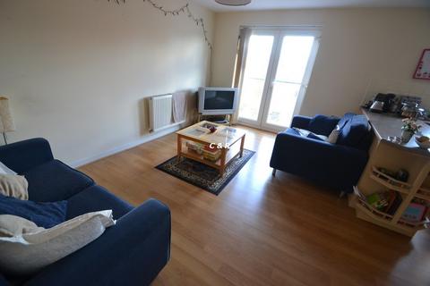 2 bedroom apartment to rent, Loxford Street, Hulme, Manchester. M15 6GH