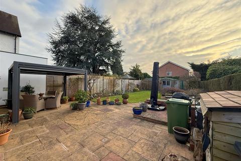 3 bedroom semi-detached house for sale, Loxley Road, Stratford-Upon-Avon