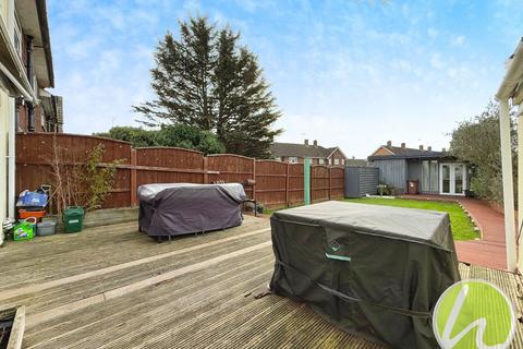 5 bedroom end of terrace house for sale, Cornwell Crescent, Stanford-Le-Hope, SS17