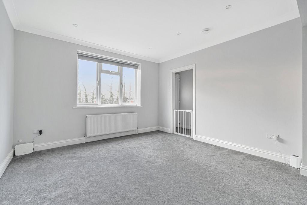 Sitting/Dining Room