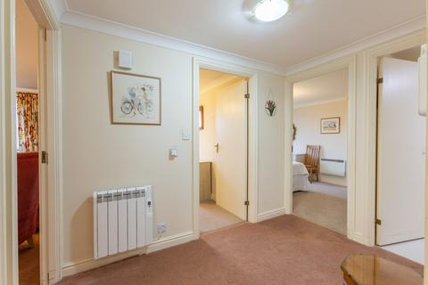 2 bedroom flat for sale, 14 Ashleigh Court, Station Road, Arnside, LA5 0JH