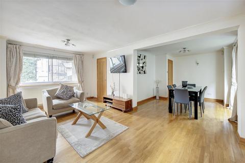 Halsey Street, Chelsea, SW3
