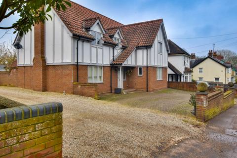 3 bedroom detached house to rent, Braintree Road, Great Dunmow