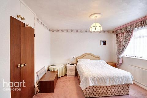 27 Beamish Road, Orpington, BR5 4EA