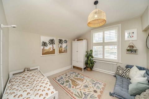 15 Endsleigh Road, London, W13 0RE