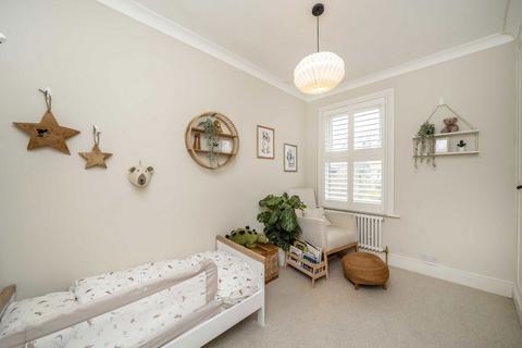 15 Endsleigh Road, London, W13 0RE