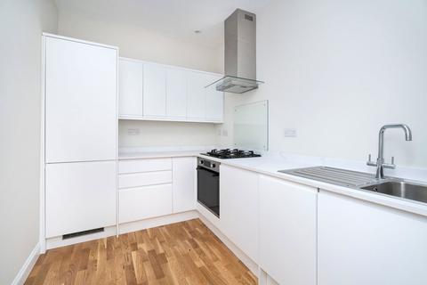 2 bedroom apartment to rent, Lynedoch Place, Edinburgh