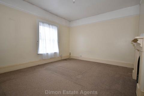 3 bedroom end of terrace house for sale, Avenue Road, Gosport