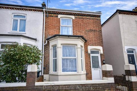 3 bedroom end of terrace house for sale, Avenue Road, Gosport