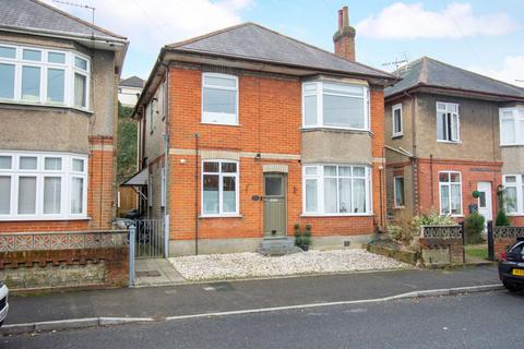 2 bedroom flat for sale, Green Road, Bournemouth, Dorset