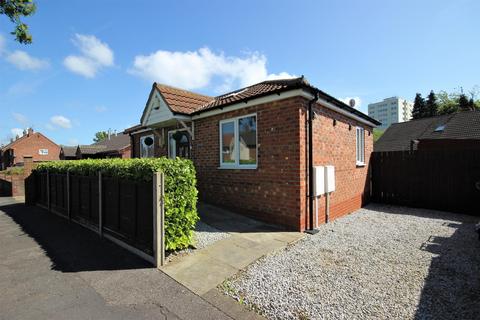 2 bedroom detached bungalow for sale, Tilbury Road, Kingston upon Hull HU4