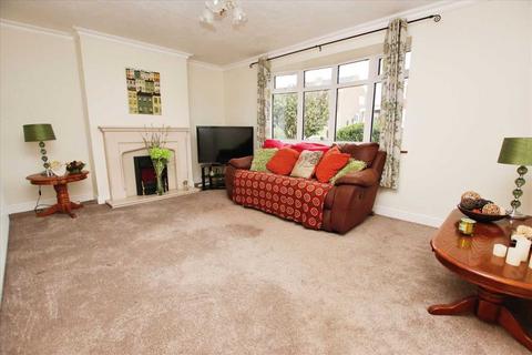 3 bedroom semi-detached house for sale, Broughton Gardens, Lincoln