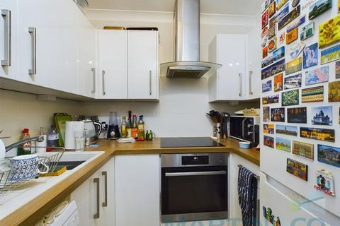 1 bedroom flat for sale, Clarendon Place, Brighton