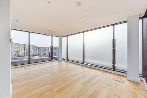 3 bedroom flat for sale, 134 Battersea High Street, London SW11