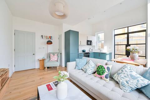 1 bedroom flat for sale, 1 Exbury Road, London SE6