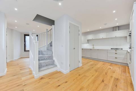 2 bedroom house for sale, 134 Battersea High Street, London SW11