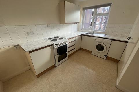 2 bedroom apartment for sale, Poole Road, Branksome