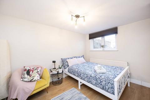 1 bedroom flat for sale, Powerscroft Road, Lower Clapton, E5