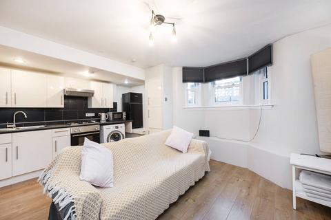 1 bedroom flat for sale, Powerscroft Road, Lower Clapton, E5