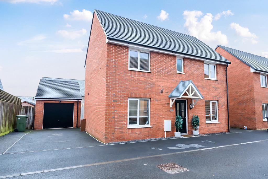 Crabtree Close, Cranbrook, EX5 7GA 3 bed detached house for sale - £330,000