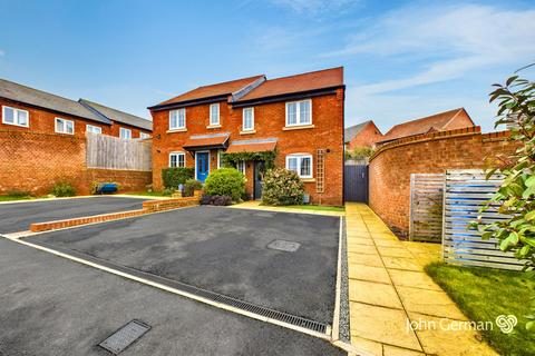 3 bedroom semi-detached house for sale, Daffodil Drive, Streethay, Lichfield