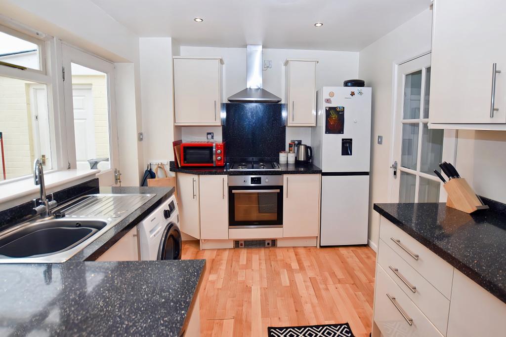 Kitchen 2