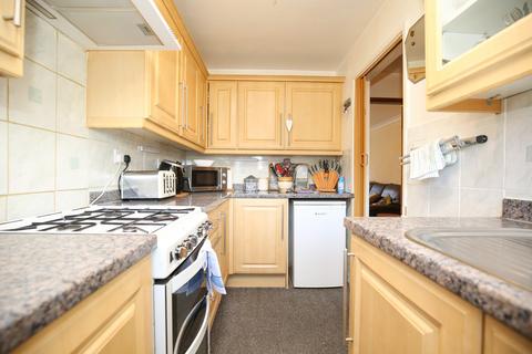 3 bedroom end of terrace house for sale, Bakers Croft, Baddesley Ensor