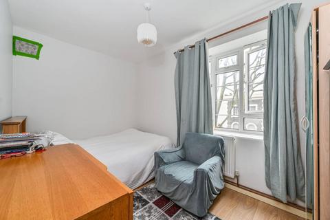 3 bedroom flat for sale, Cowley Road, Brixton, London, SW9