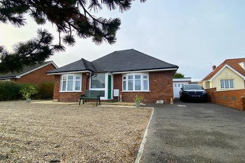 2 bedroom detached bungalow for sale, Norwich Road, Cromer NR27