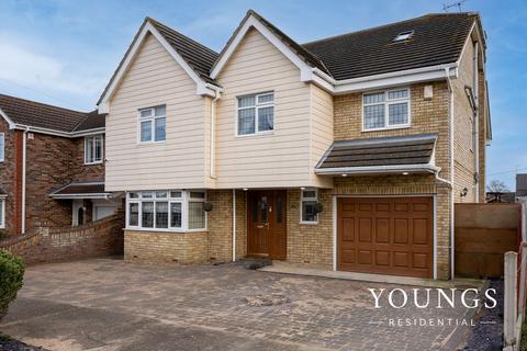 7 bedroom detached house for sale, Green Avenue, Canvey Island, SS8