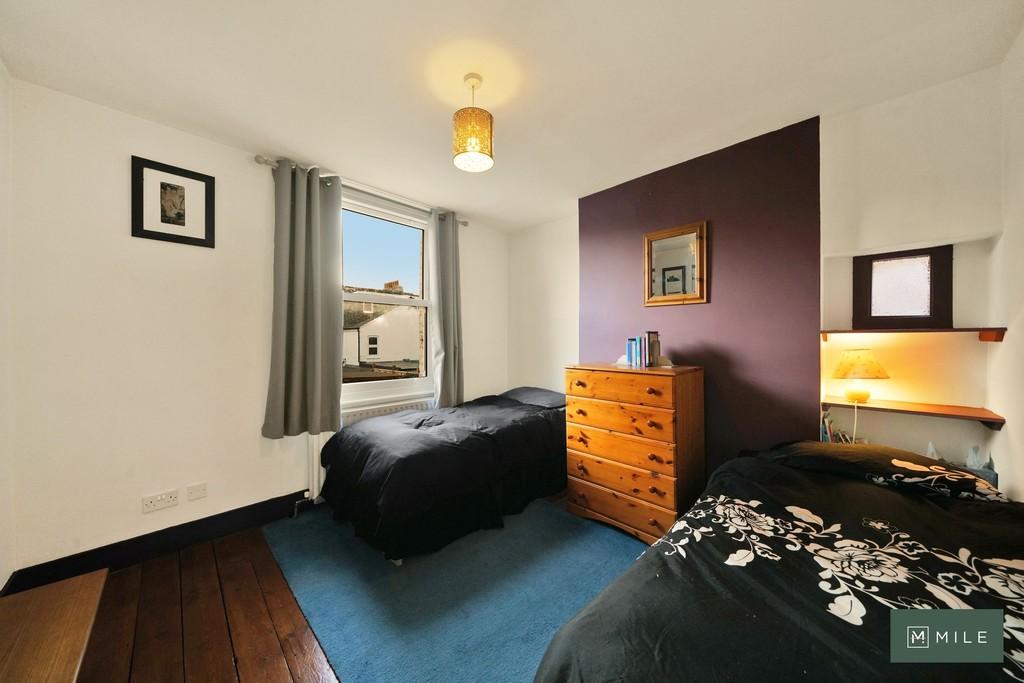 62 Leghorn Road - o3d R7 Guef GVae S8 W1 Iko