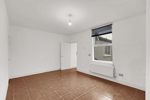 3 bedroom end of terrace house for sale, Bartons Place, Northwich