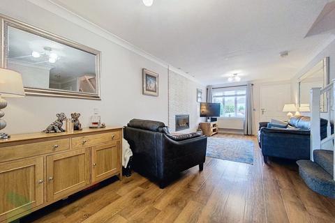 6 Astley Heights, Darwen, BB3 2TE
