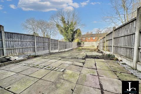 70 James Way, Donnington, Telford, TF2 8AX