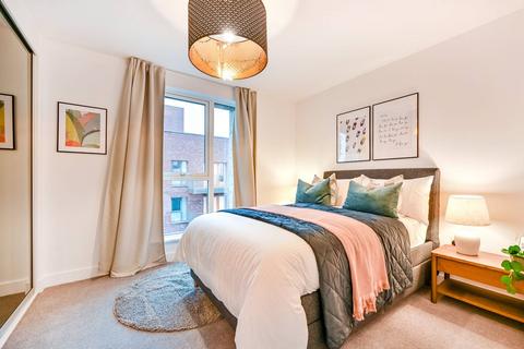 1 bedroom flat for sale, Lampton Parkside, Hounslow TW3