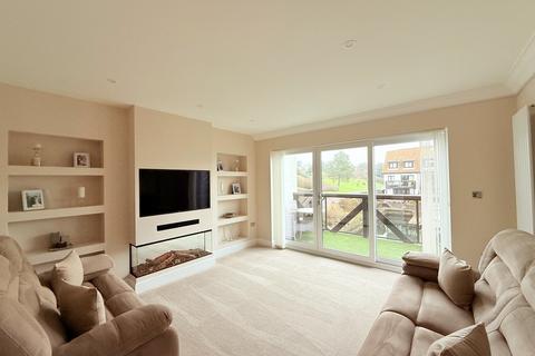 3 bedroom townhouse for sale, Endeavour Way, Hythe, Southampton