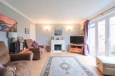 3 bedroom semi-detached house for sale, Purbrook, Belgrave