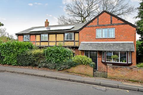 5 bedroom detached house for sale, Frogmore Road, Camberley GU17