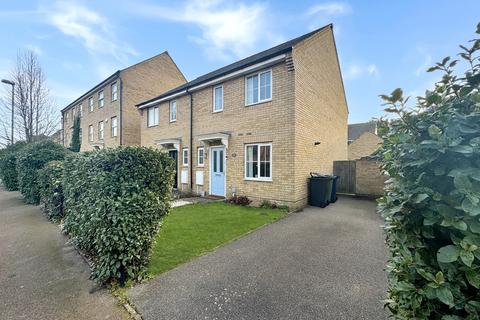 3 bedroom semi-detached house to rent, Wellbrook Way, Cambridge CB3