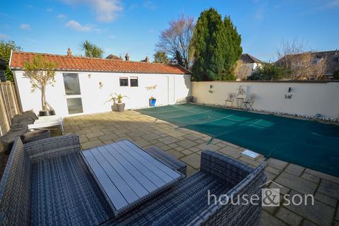 4 bedroom detached house for sale, Queen Mary Avenue, Bournemouth