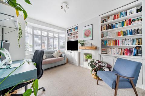 3 bedroom semi-detached house for sale, Cottimore Avenue, Walton-On-Thames, Surrey, KT12