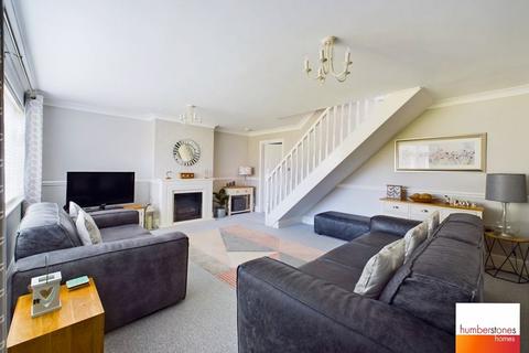 3 bedroom semi-detached house for sale, Collins Close, Quinton