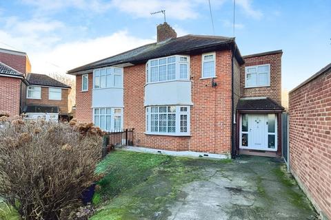 Buckingham Gardens, Edgware, HA8