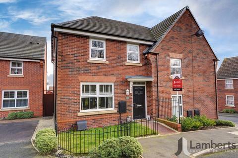 3 bedroom semi-detached house for sale, Oakdale Close, Wirehill, Redditch