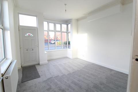 3 bedroom end of terrace house to rent, Station Road, Nottingham NG10