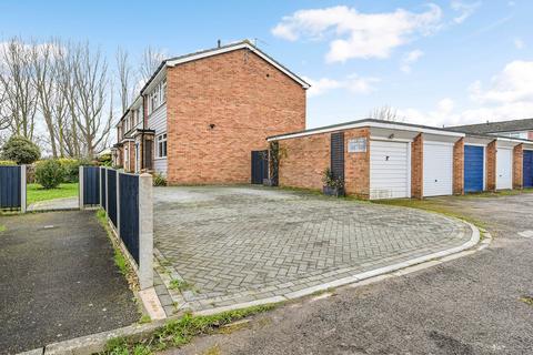 3 bedroom end of terrace house for sale, The Saltings, Portsmouth PO6