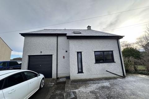 4 bedroom detached house for sale, Llandwrog, Gwynedd